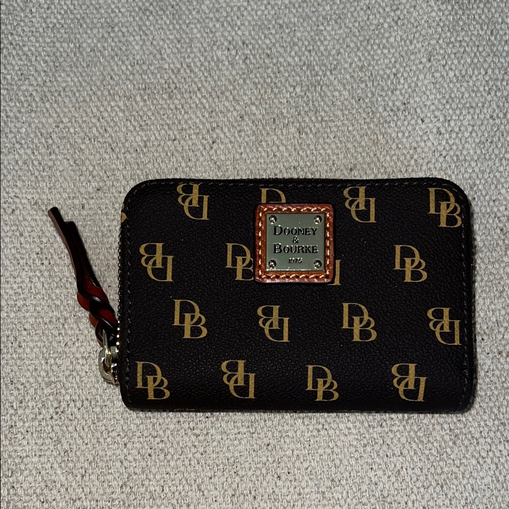 Dooney & Bourke dark brown Wallet with Gold Logo Zippy Brown Neutral